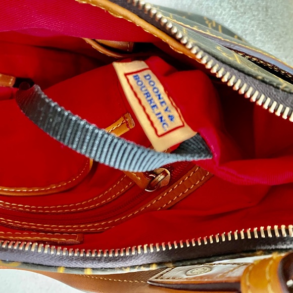 Dooney and Bourke east west Collins bag - Picture 15 of 16